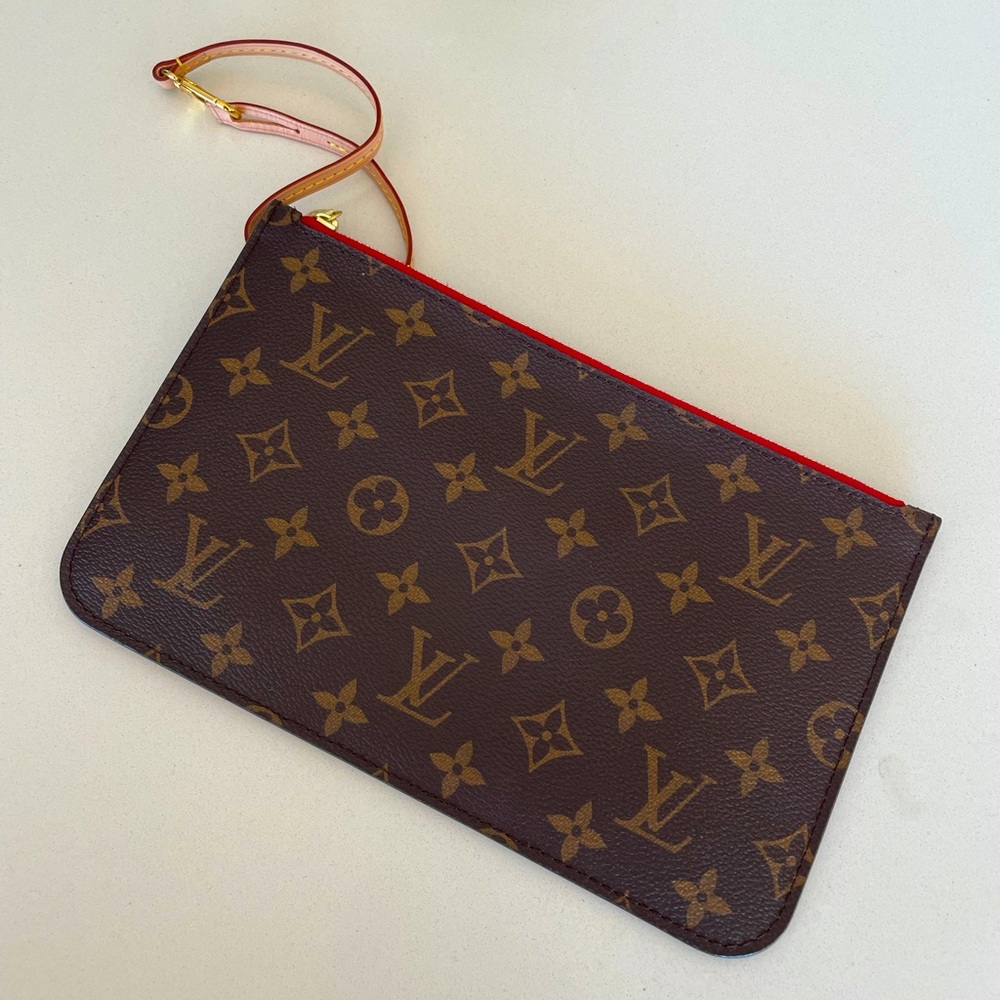 Authentic Louis Vuitton Neverfull wristlet
